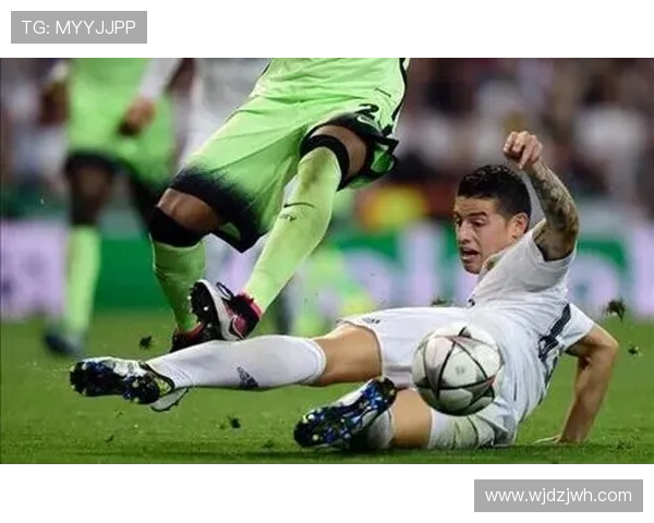 皇马与尤文高层会晤礼物传情展现友好合作意愿